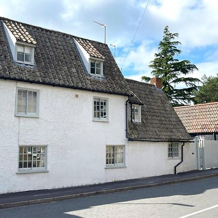 Elegant Oak Beamed House In Pretty Village - Cambridge Homehost Buckden  Extérieur photo