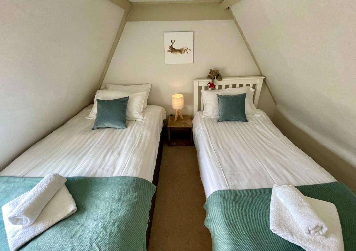 Elegant Oak Beamed House In Pretty Village - Cambridge Homehost Buckden  Extérieur photo