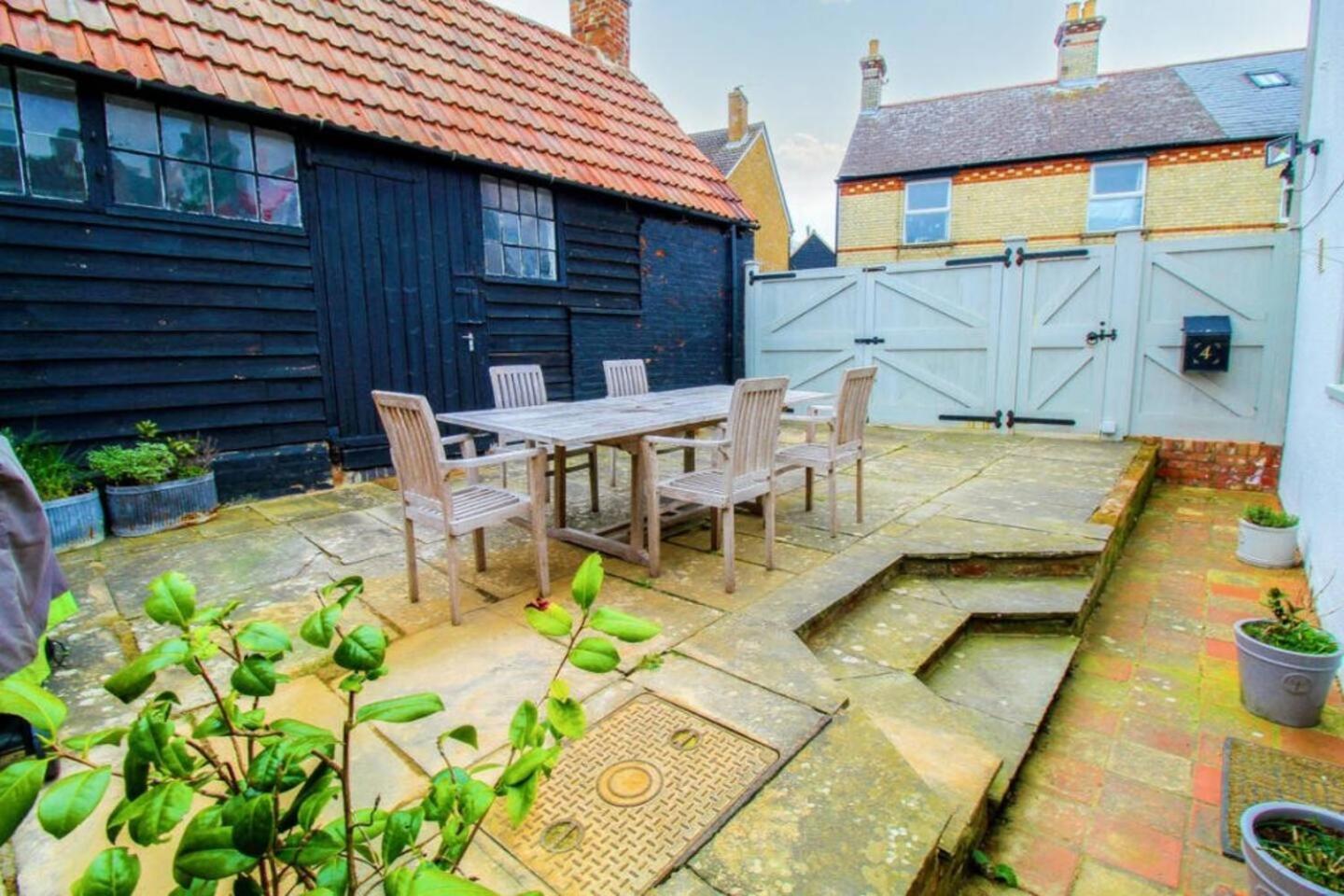 Elegant Oak Beamed House In Pretty Village - Cambridge Homehost Buckden  Extérieur photo